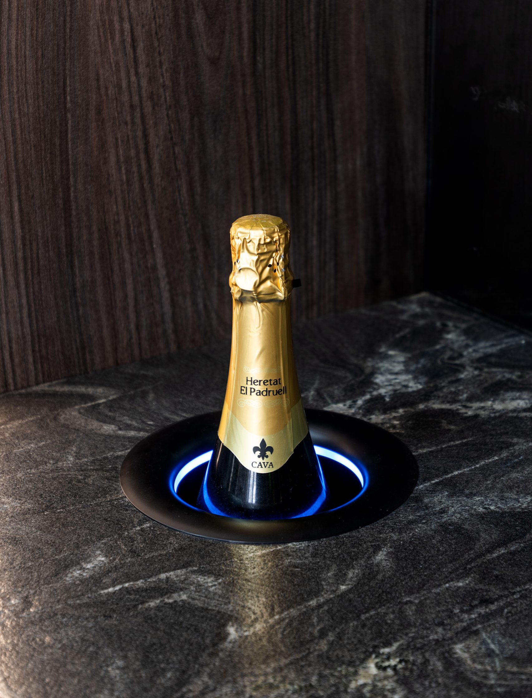 Kaelo integrated countertop wine cooler