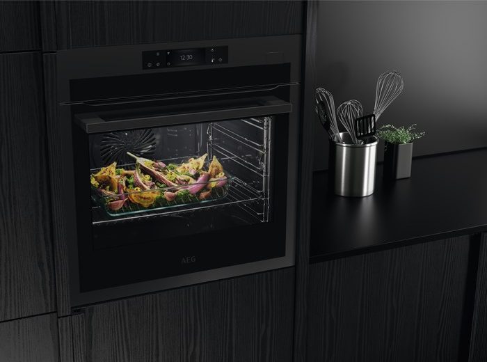 AEG matt black oven