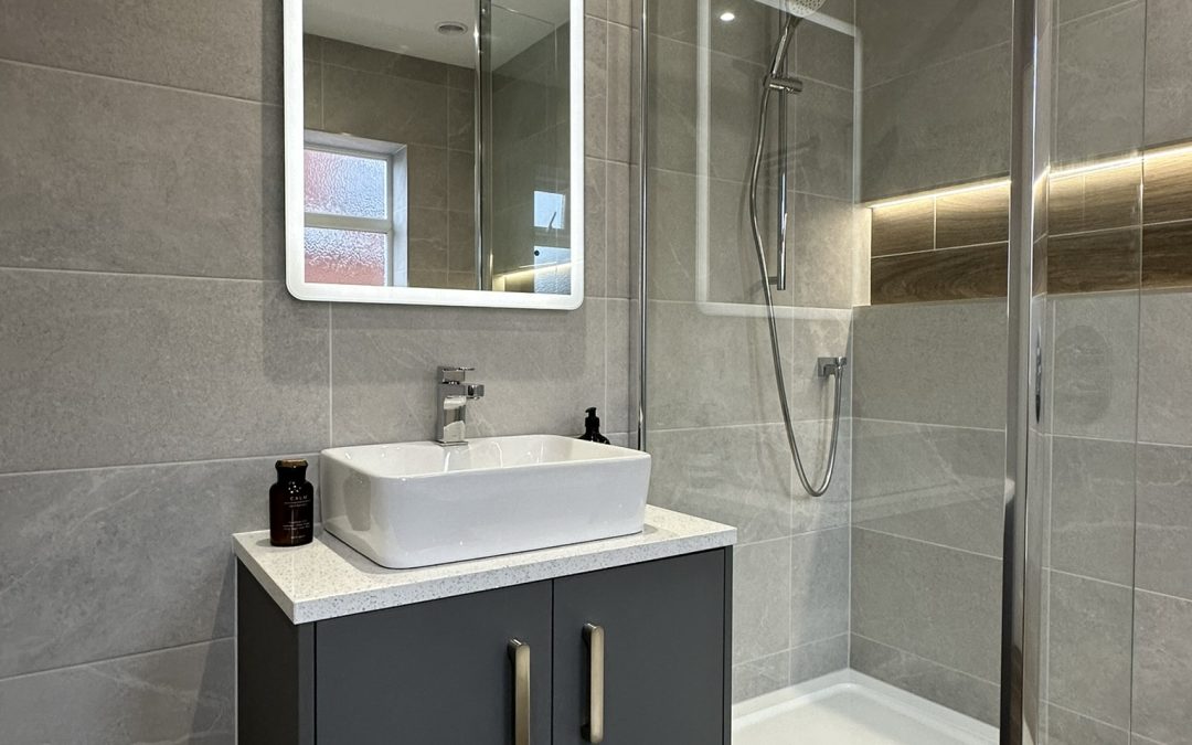Brighten Up Your Bathroom: Summer Bathroom Renovation Ideas for a Fresh, Light-Filled Space